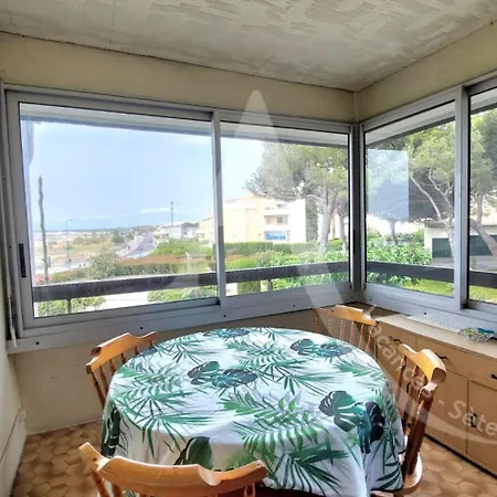 Bord De Avec Parking *